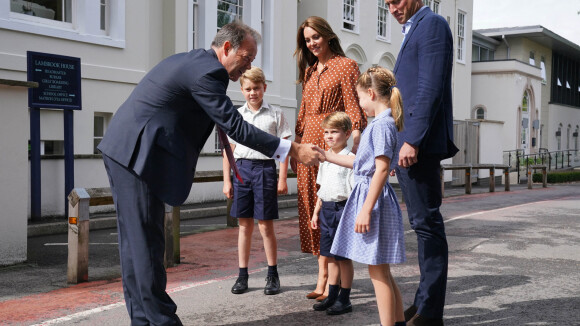 Kate Middleton et William assurent la rentrée des classes : George, Charlotte et Louis pimpants et assortis en uniformes !