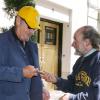 Radioman salue la star Jack Nicholson en 2004 à New York