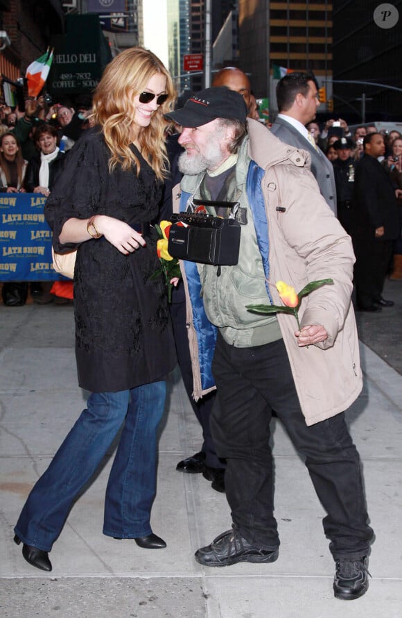 Radioman salue la star Julia Roberts en 2009 à New York