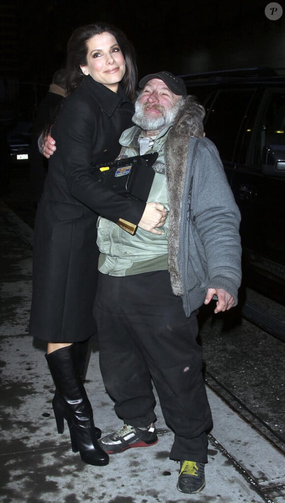 Radioman salue la star Sandra Bullock à New York en 2010