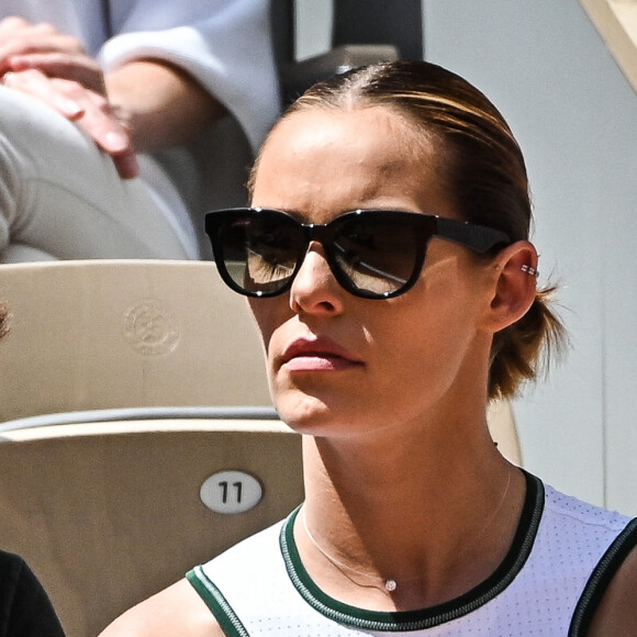 Maëva Coucke (Miss France 2018) et son compagnon François Bonifaci en tribunes lors des Internationaux de France de tennis de Roland Garros à Paris, France, le 25 mai 2022. © Matthieu Mirville/Zuma Press/Bestimage 