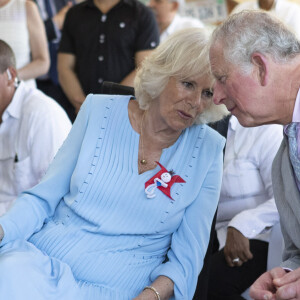Le prince Charles, prince de Galles, et Camilla Parker Bowles, duchesse de Cornouailles visitent le centre communautaire Muraleando à La Havane, Cuba, le 25 mars 2019, lors de leur tournée de 13 jours dans les Caraïbes. Il s'agit de la première visite officielle dans le pays d'un membre de la famille royale. 