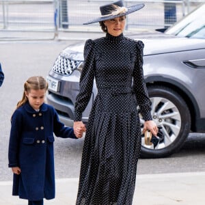 Catherine (Kate) Middleton, duchesse de Cambridge et La princesse Charlotte de Cambridge lors du service d'action de grâce en hommage au prince Philip, duc d'Edimbourg, à l'abbaye de Westminster à Londres, Royaume Uni, le 29 mars 2022. Le prince Philip, duc d'Edimbourg, est décédé le 9 avril 2021. 