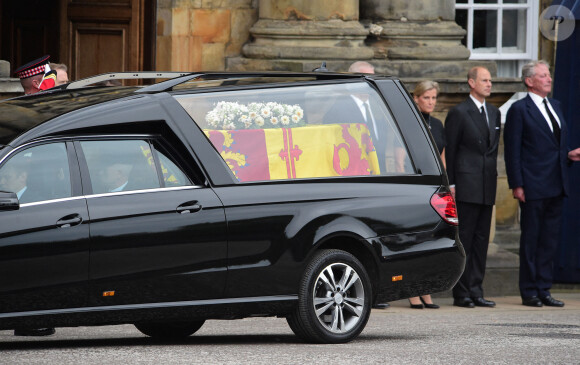 La comtesse Sophie de Wessex, le prince Edward, comte de Wessex - La famille royale d'Angleterre à l'arrivée du cercueil de la reine Elisabeth II d'Angleterre au palais Holyroodhouse à Edimbourg. Le 11 septembre 2022.