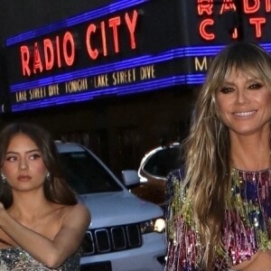 Exclusif - Heidi Klum et sa fille Leni arrivent aux "9th Annual Fashion Media Awards", au Rockefeller Plaza à New York, le 10 septembre 2022.