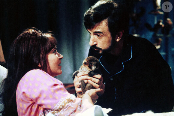 Archives - Jean-Claude Carrière et Anna Karina sur le tournage du film "L'alliance". 1971