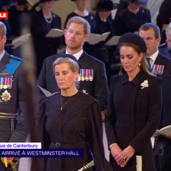Kate Middleton et Meghan Markle lors de la procession du cercueil d'Elizabeth II