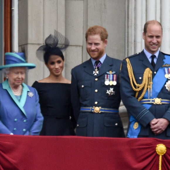 La famille royale d'Angleterre lors de la parade aérienne de la RAF pour le centième anniversaire au palais de Buckingham à Londres. Le 10 juillet 2018 