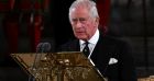 Anne-Elisabeth Lemoine très agacée par l'attitude du roi Charles III lorsqu'il s'énerve pour un stylo - "C à vous", France 5