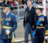 Le roi Charles III d'Angleterre, la princesse Anne - Procession cérémonielle du cercueil de la reine Elisabeth II du palais de Buckingham à Westminster Hall à Londres, Royaume Uni, le 14 septembre 2022.