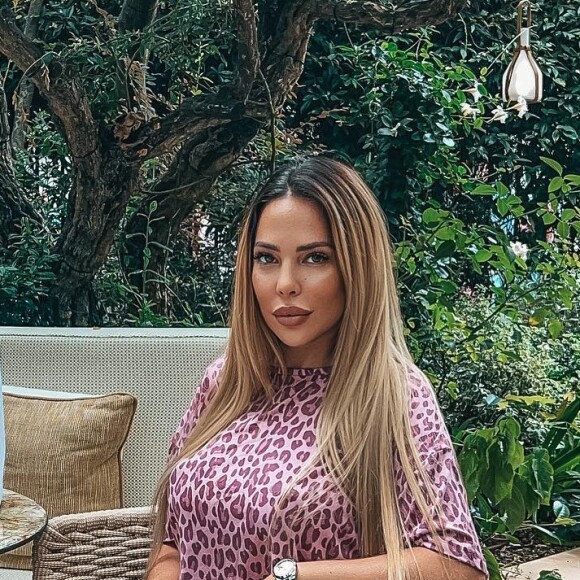 Kim Glow, influenceuse et star de télé-réalité vue dans "Les Anges" et "Les Marseillais".