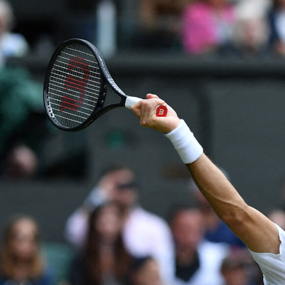 Roger Federer (Sui) - N. Djokovic, R. Federer sur le gazon du tournoi de tennis de Wimbledon, le 7 juillet 2021. © Antoine Couvercelle / Panoramic / Bestimage 