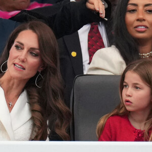 Kate Catherine Middleton, duchesse de Cambridge, et la princesse Charlotte - La famille royale d'Angleterre au concert du jubilé de platine de la reine d'Angleterre au palais de Buckingham à Londres. Le 4 juin 2022 