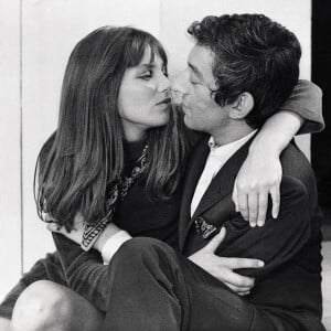 Jane Birkin et Serge Gainsbourg sur le tournage du film "Slogan" en 1969