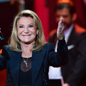 Sheila - Enregistrement de l'émission "Chantons Aznavour" aux Folies Bergère à Paris. © Pierre Perusseau / Bestimage 