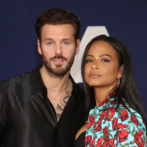 Christina Milian fait du shopping avec sa fille Violet et son mari Matt Pokora (M. Pokora) à Los Angeles le 6 avril 2022.