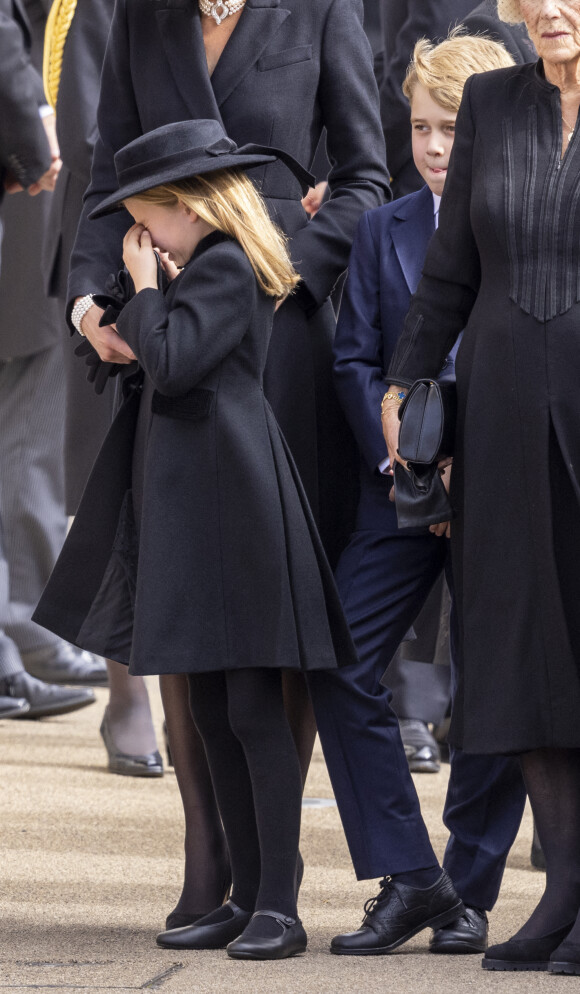 La princesse Charlotte, le prince George de Galles - Arrivées au service funéraire à l'Abbaye de Westminster pour les funérailles d'Etat de la reine Elizabeth II d'Angleterre le 19 septembre 2022.