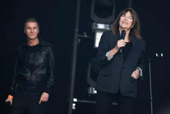 Jane Birkin et Etienne Daho sur la scène du festival des Francofolies 2021 à la Rochelle, le 12 juillet 2021. 