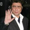 Le charismatique Benicio Del Toro à l'occasion de l'avant-première de Wolfman, dans l'enceinte de l'ArcLight Theatre d'Hollywood, à Los Angeles, le 9 février 2010.