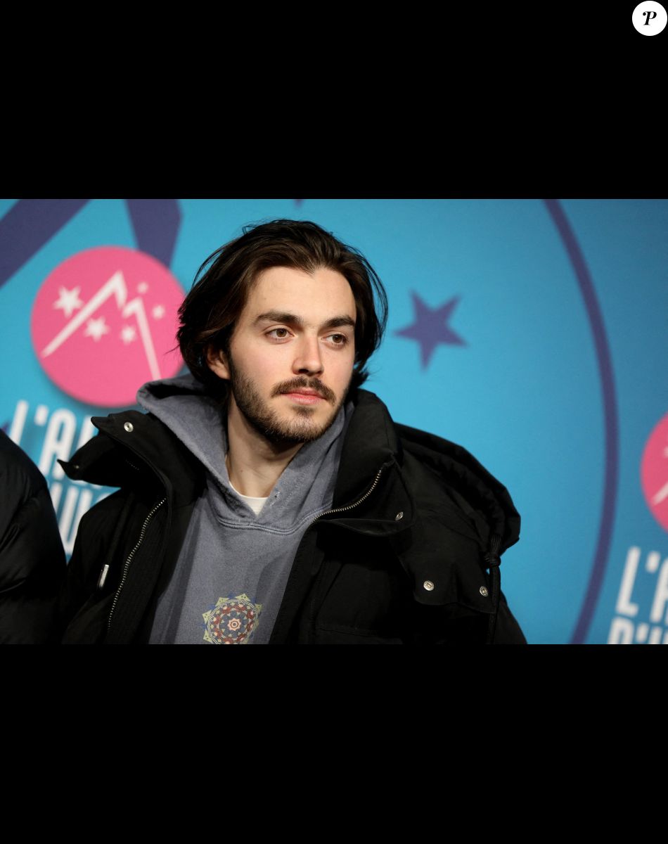 Panayotis Pascot - Photocall de la soirée lors de la 25ème édition du Festival international du film de comédie de l'Alpe d'Huez le 18 janvier 2022. © Dominique Jacovides / Bestimage