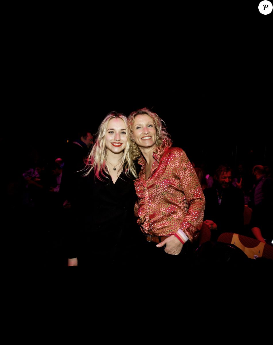Alexandra Lamy et sa fille Chloé Jouannet - 22ème Festival International du Film de Comédie de l'Alpe d'Huez, le 18 janvier 2019. © Dominique Jacovides/Bestimage
