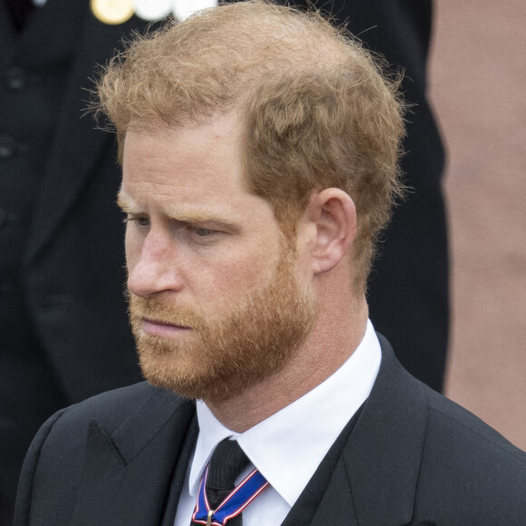 Le prince Harry - Procession pédestre des membres de la famille royale pour les funérailles d'Etat de la reine Elizabeth II d'Angleterre. Windso.