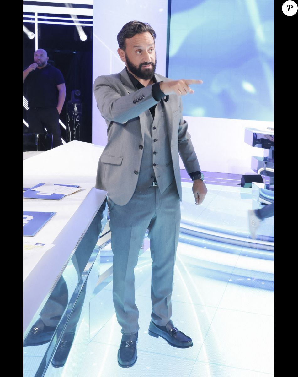 Exclusif - Cyril Hanouna sur le plateau de l'émission "Touche Pas à Mon Poste (TPMP)", présentée par C.Hanouna et diffusée en direct sur C8 le 22 septembre © Jack Tribeca / Bestimage