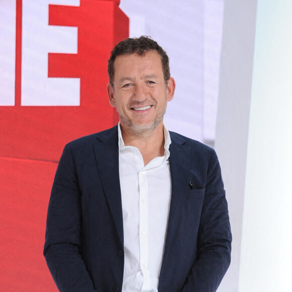 Exclusif - Dany Boon et son chien Boozgy - Enregistrement de l'émission "Vivement Dimanche" au Studio Gabriel, présentée par M.Drucker et diffusée le 25 septembre sur France 3 © Guillaume Gaffiot / Bestimage