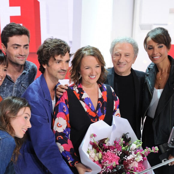 Exclusif - Nathan Devers, Sonia Rolland, David Jarre, Anne Roumanoff, Michel Drucker, Beatrice De La Boulaye et Adé - Enregistrement de l'émission "Vivement Dimanche" au Studio Gabriel, présentée par M.Drucker et diffusée le 25 septembre sur France 3 © Guillaume Gaffiot / Bestimage