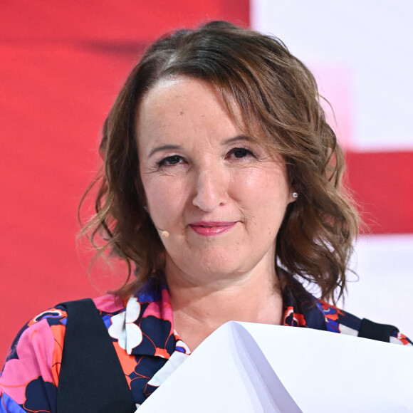 Exclusif - Anne Roumanoff - Enregistrement de l'émission "Vivement Dimanche" au Studio Gabriel, présentée par M.Drucker et diffusée le 25 septembre sur France 3 © Guillaume Gaffiot / Bestimage