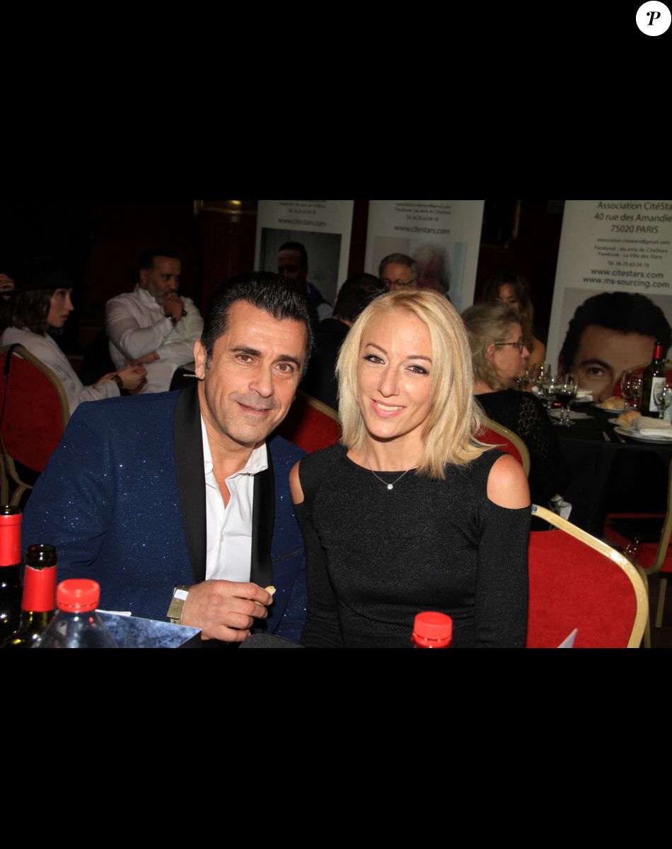 Bébert, Les Forbans (Albert Kassabi) et sa compagne Astrid - L'association Citéstars fête son 23ème anniversaire lors du dîner gala de la 2ème cérémonie des étoiles d'or 2021 à la salle Wagram, Paris le 28 novembre 2021. © Philippe Baldini/Bestimage