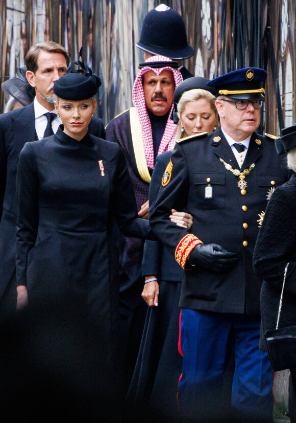 La princesse Charlene et le prince Albert II de Monaco - Arrivées au service funéraire à l'Abbaye de Westminster pour les funérailles d'Etat de la reine Elizabeth II d'Angleterre. Le 19 septembre 2022 