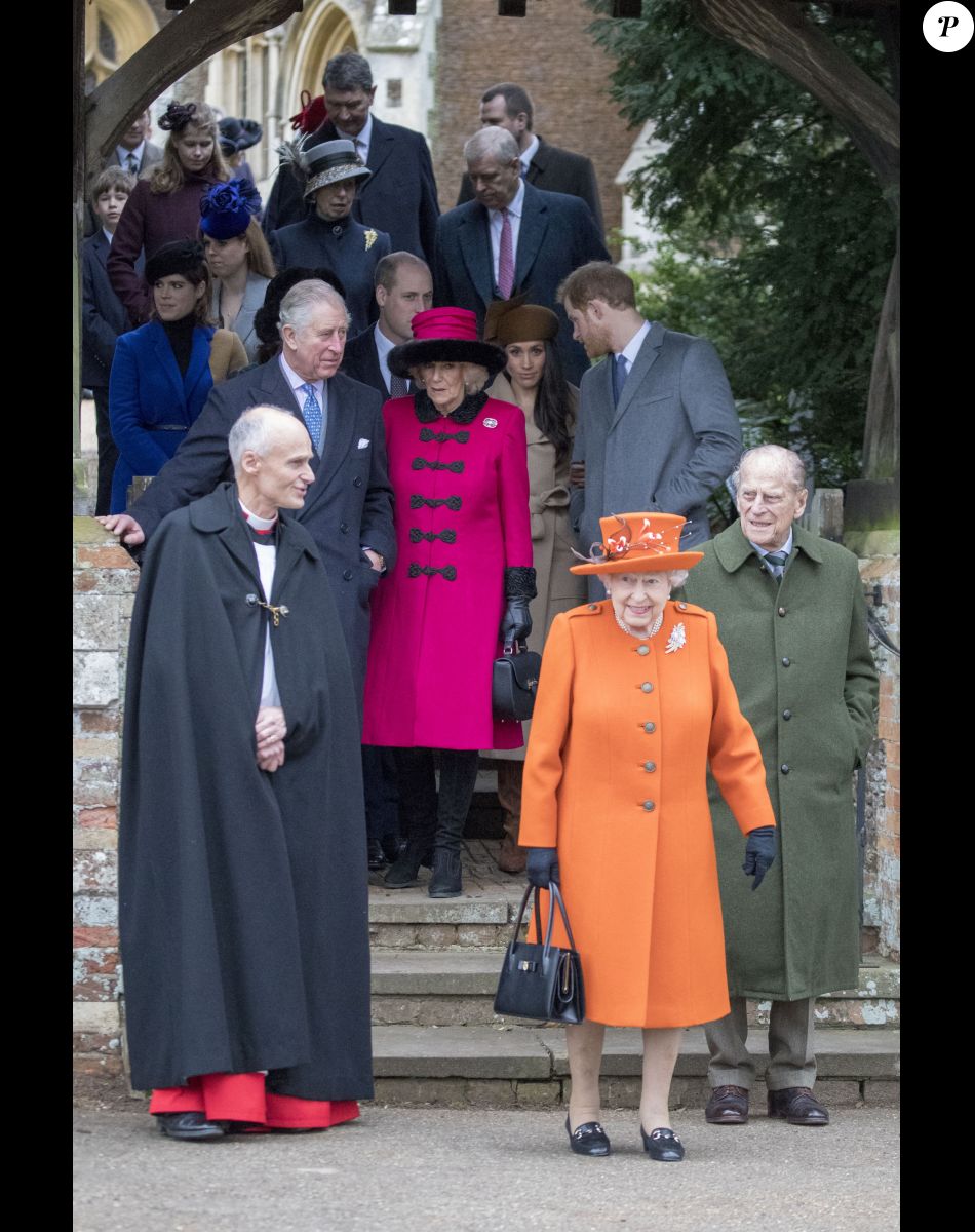 Kate Catherine Middleton, enceinte et le prince William, duc de Cambridge avec le prince Harry et sa fiancée Meghan Markle, Le prince Charles, prince de Galles et Camilla Parker Bowles, La reine Elisabeth II et le prince Philip Duc d'Édimbourg - La famille royale d'Angleterre arrive à l'église St Mary Magdalene pour la messe de Noël à Sandringham le 25 décembre 2017