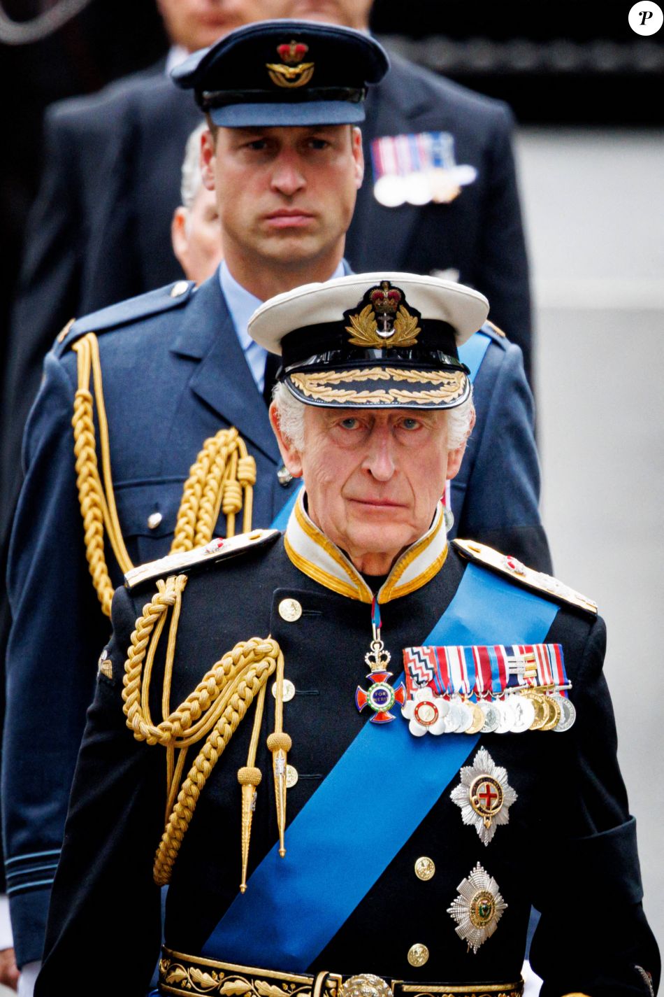 Le roi Charles III d&#039;Angleterre et le prince de Galles William - Arrivées au service funéraire à l&#039;Abbaye de Westminster pour les funérailles d&#039;Etat de la reine Elizabeth II d&#039;Angleterre. Le 19 septembre 2022   