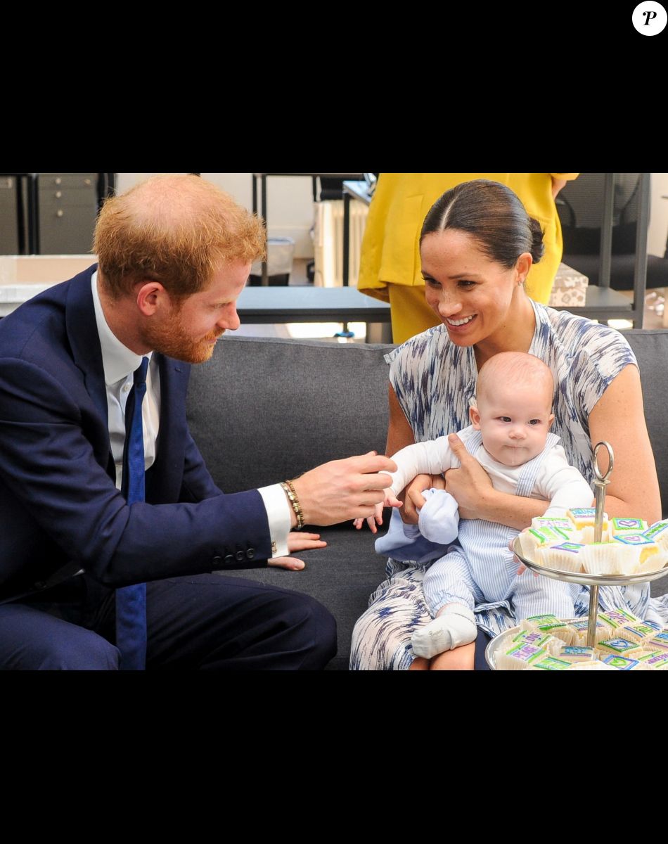 Le prince Harry, duc de Sussex, et Meghan Markle, duchesse de Sussex, avec leur fils Archie ont rencontré l'archevêque Desmond Tutu et sa femme à Cape Town, Afrique du Sud. Le 25 septembre 2019.