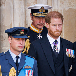 Le prince William, prince de Galles et Le prince Harry, duc de Sussex - Funérailles d'Etat de la reine Elizabeth II d'Angleterre, à Londres, Royaume Uni, le 19 septembre 2022. 