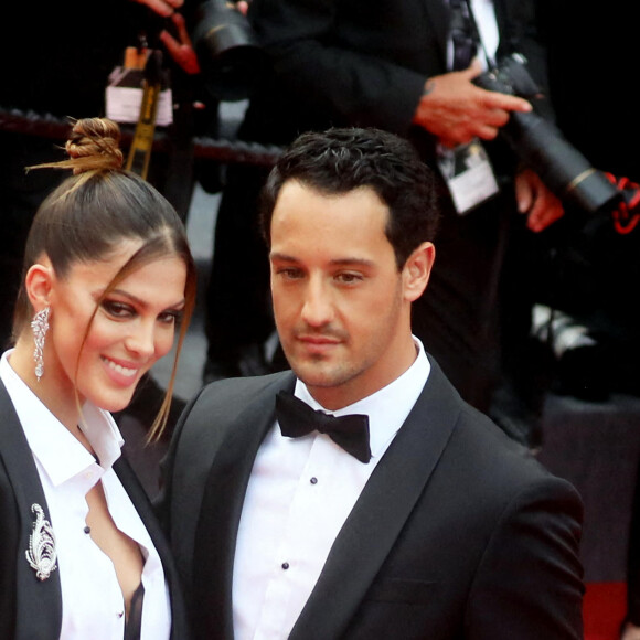 Iris Mittenaere et son compagnon Diego El Glaoui - Montée des marches du film " Top Gun : Maverick " lors du 75ème Festival International du Film de Cannes. Le 18 mai 2022 © Dominique Jacovides / Bestimage 