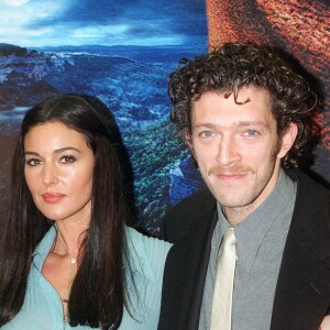 Monica Bellucci et Vincent Cassel  dans Le Pacte des Loups en 2001