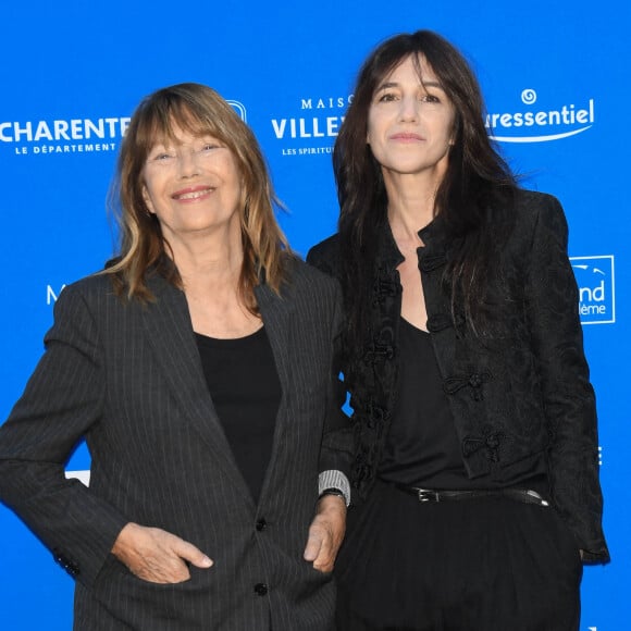 Jane Birkin et sa fille Charlotte Gainsbourg - Photocall du film "Jane par Charlotte" lors du 14e Festival du Film Francophone d'Angoulême. © Coadic Guirec / Bestimage