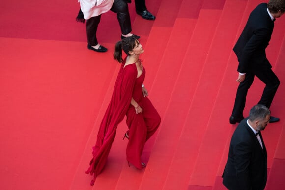 Sophie Marceau - Montée des marches du film "L'Innocent" lors du 75e Festival International du Film de Cannes. Le 24 mai 2022. © Pool/ Bestimage