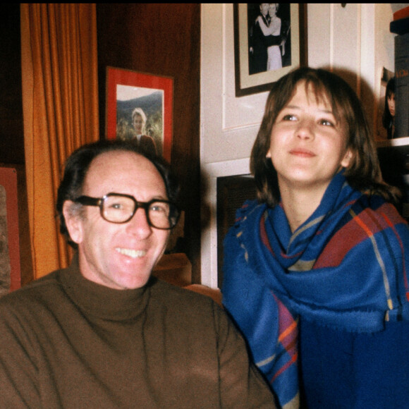 Archives - Claude Pinoteau, le réalisateur de La Boum, et Sophie Marceau en 1982.