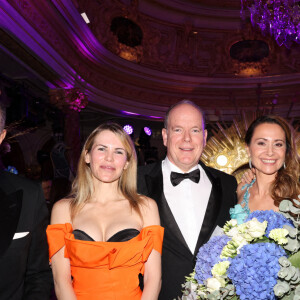 Exclusif - Mohamed Mansour, guest, le Prince Albert II de Monaco, Mr et Mme Ghirelli, Antonia Sautter - Soirée "Dreaming in Azur" organisée par Mr et Mme Ghirelli de la "Venetian Arts Foundation" au profit de la fondation Prince Albert II de Monaco à l'hôtel Hermitage de Monte-Carlo à Monaco le 1er octobre 2022. © Claudia Albuquerque/Bestimage 