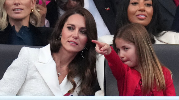 Charlotte de Galles, véritable mini Kate Middleton : ce tic adorable qu'elle a piqué à sa mère