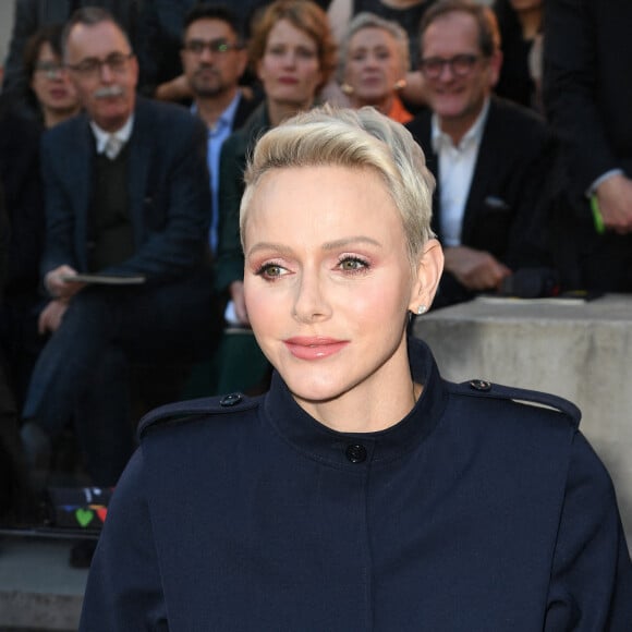 La princesse Charlène de Monaco au défilé Akris "Collection Prêt-à-Porter Printemps/Eté 2023" lors de la Fashion Week de Paris (PFW), le 1 octobre 2022. © Giancarlo Gorassini / Bestimage 