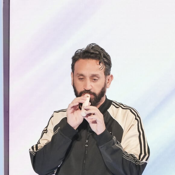 Cyril Hanouna - Sur le plateau de l'émission TPMP (Touche Pas à Mon Poste) présentée en direct par C.Hanouna et diffusée sur C8 - Paris le 30/09/2022 - © Jack Tribeca / Bestimage 