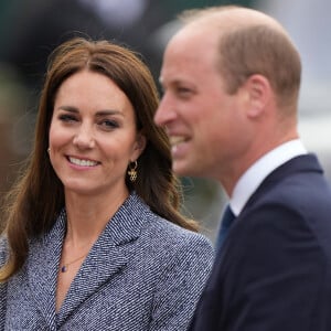 Le prince William et Catherine Kate Middleton assistent à l'ouverture officielle du mémorial Glade of Light à Mancheste