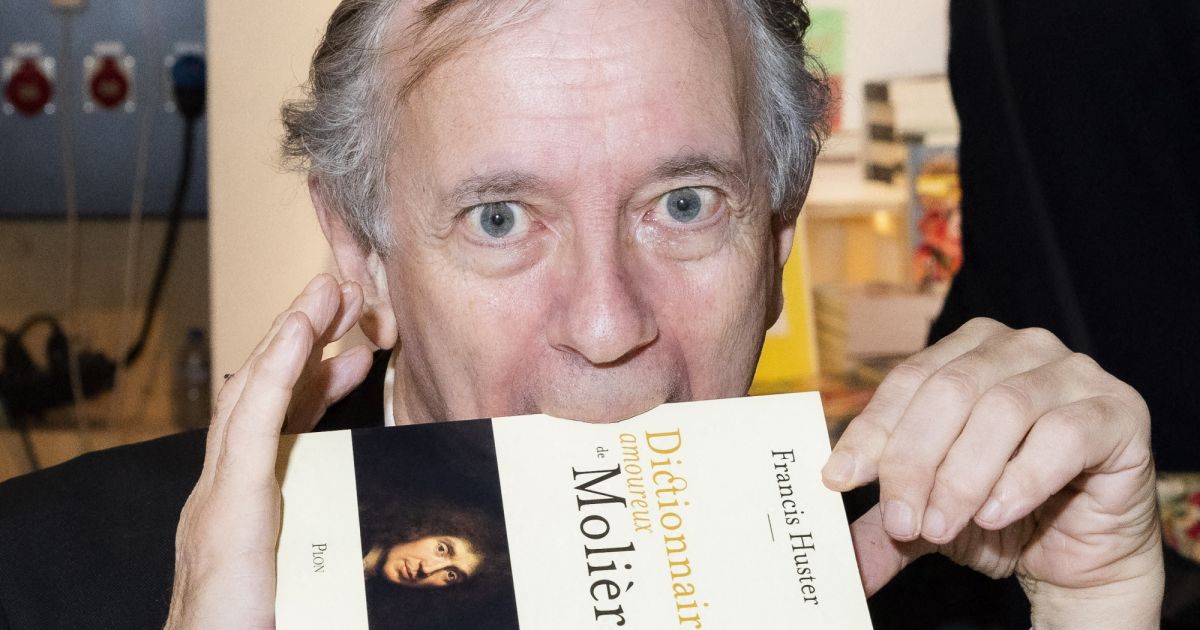 Un Si Grand Soleil Du 22 Avril 2022 Francis Huster au Festival du Livre de Paris au Grand Palais éphémère à