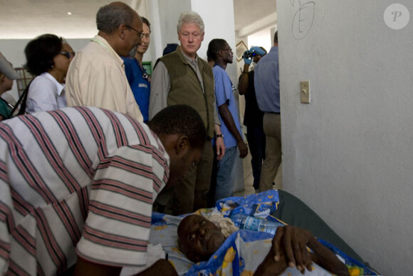 Bill Clinton, envoyé spécial de l'ONU en Haïti, le 12 janvier 2010