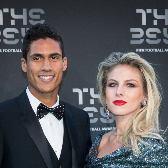 Raphaël Varane et sa femme Camille Tytgat - Les célébrités arrivent à la cérémonie des Trophées Fifa 2018 au Royal Festival Hall à Londres, Royaume Uni, le 25 septembre 2018. © Cyril Moreau/Bestimage