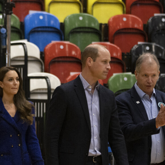 Le prince William, prince de Galles, et Catherine (Kate) Middleton, princesse de Galles, visitent la Copper Box Arena du Queen Elizabeth Olympic Park, pour participer à un événement avec Coach Core, qui fête ses 10 ans, à Londres, Royaume Uni, le 13 octobre 2022. 